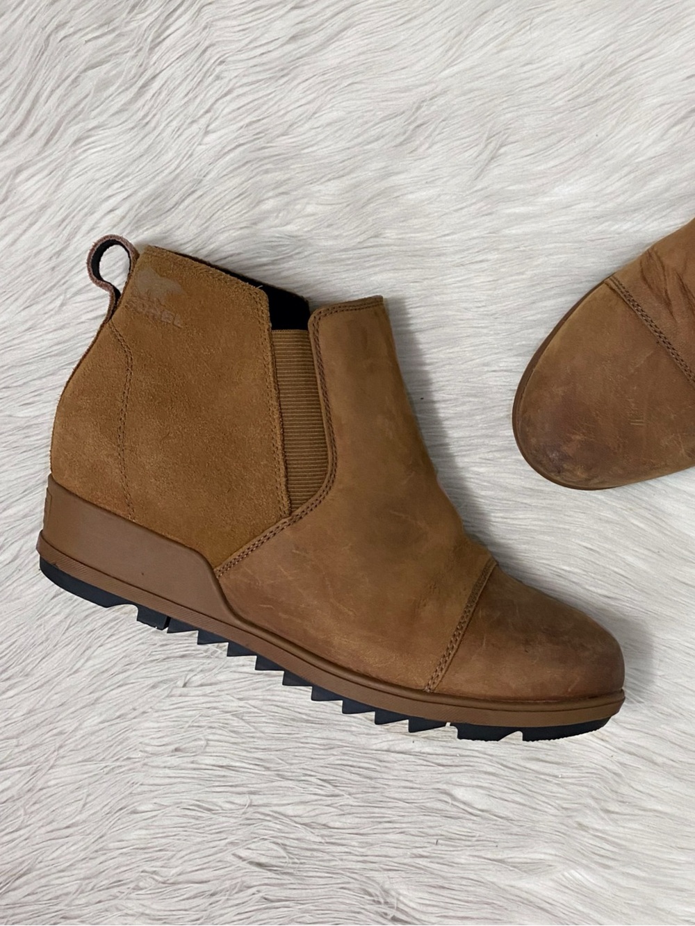 Sorel Evie Pull-On Suede Wedge Bootie Ankle Boots Velvet Tan Waterproof Leather